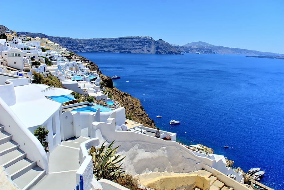 Top 10 Budget Hotels in Santorini, Greece